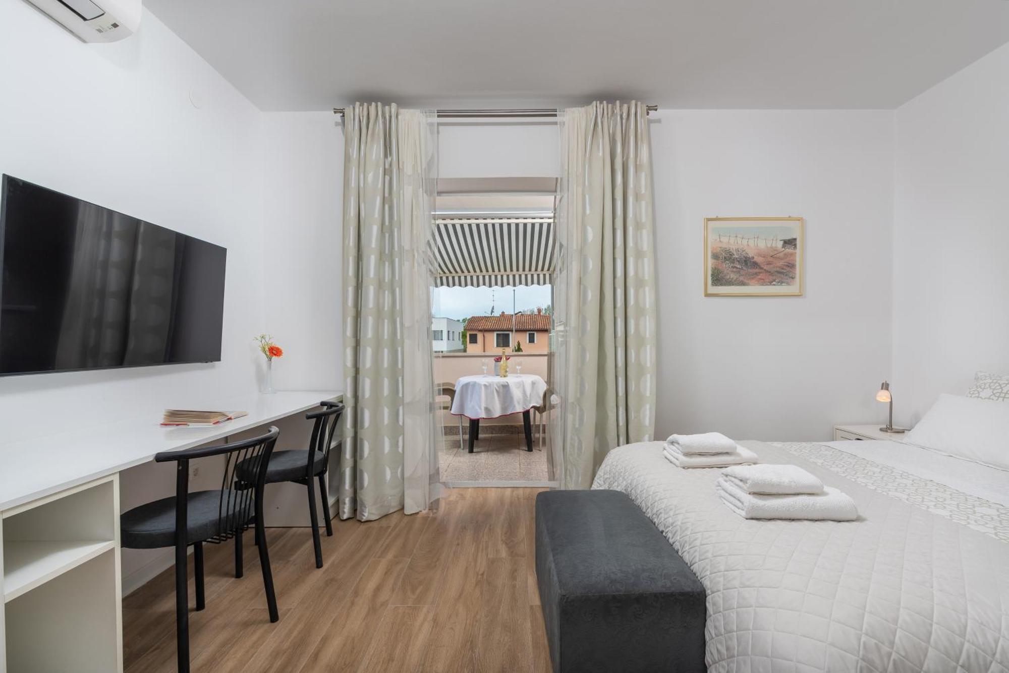 Apartments Viktor Poreč Extérieur photo