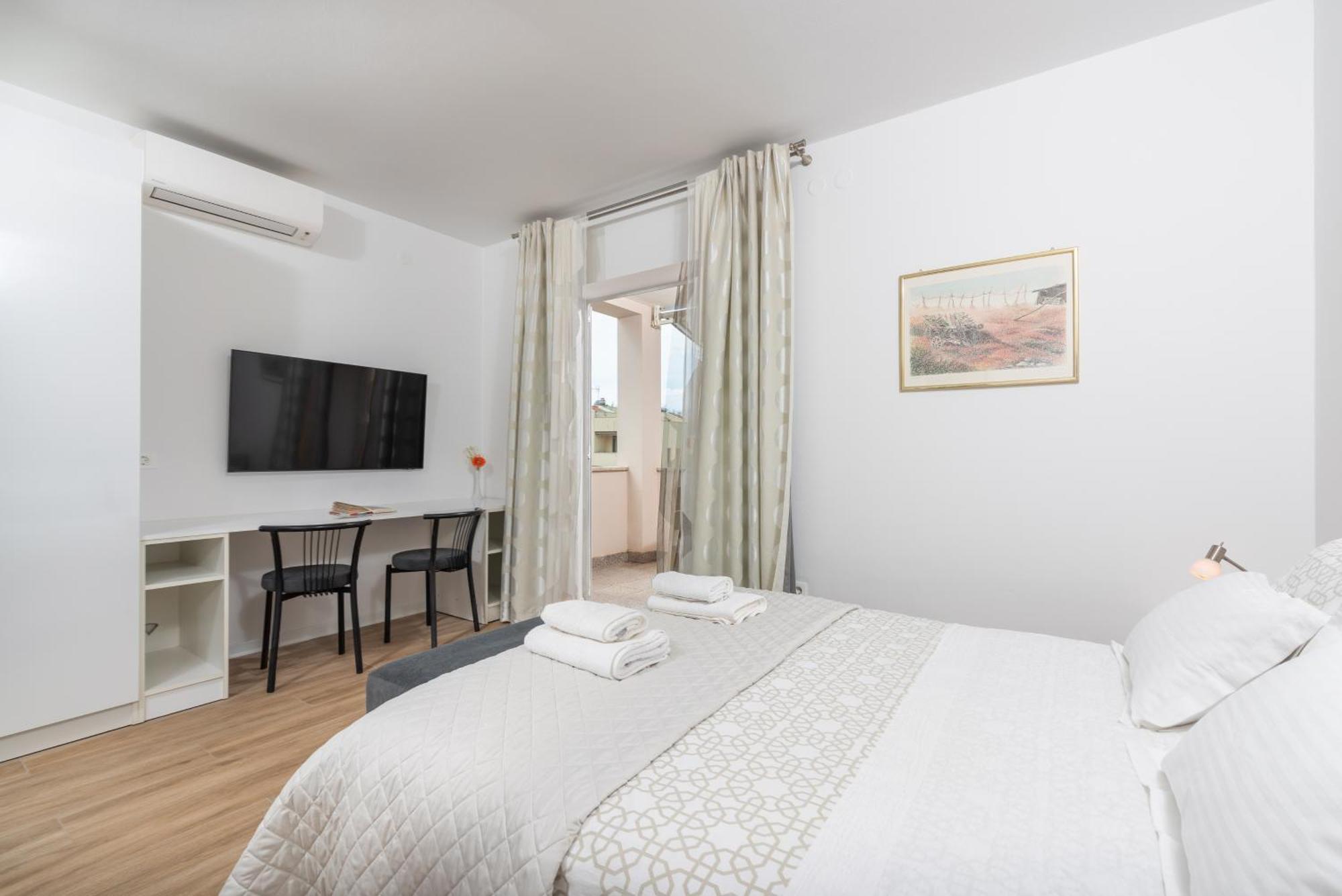Apartments Viktor Poreč Extérieur photo