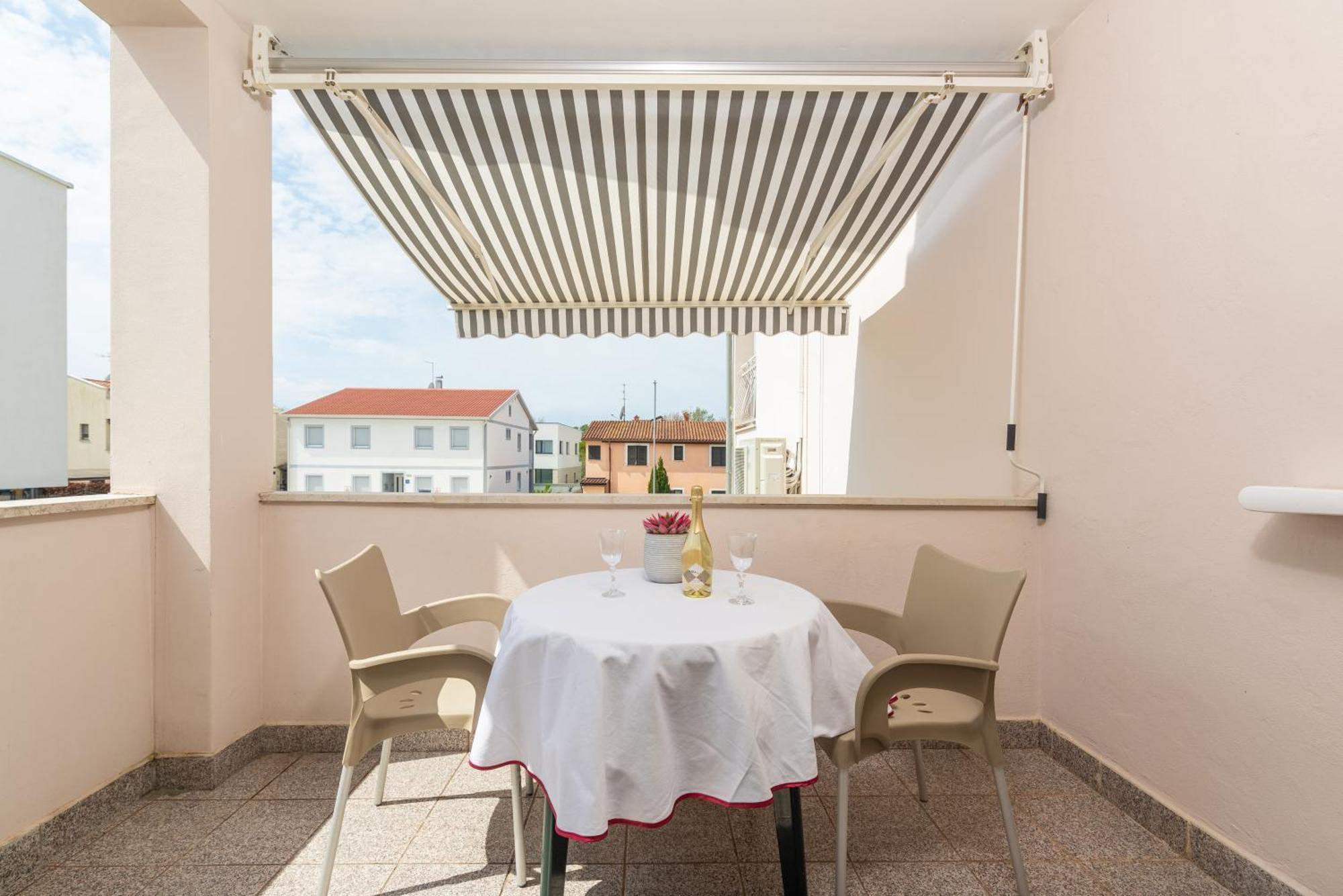 Apartments Viktor Poreč Extérieur photo
